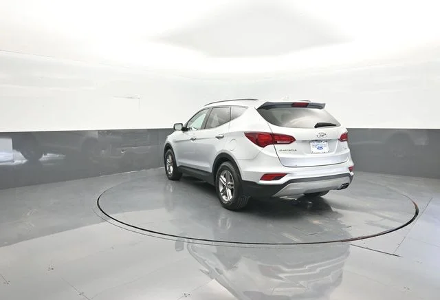 Used 2018 Sparkling Silver Hyundai 2.4 Base image 5