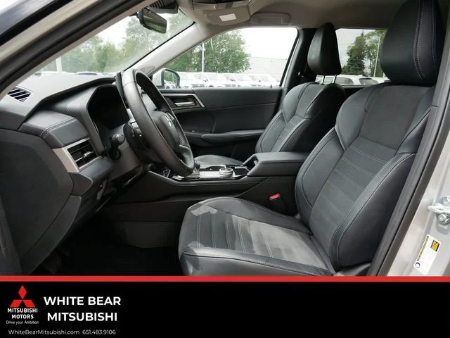 Used 2025 Gray Mitsubishi SE image 14