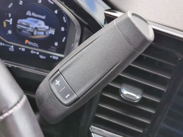 Used 2022 White Chevrolet LT image 26