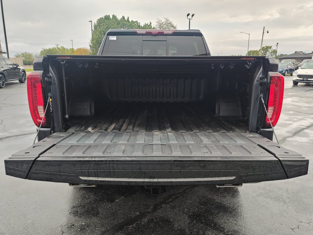 Used 2022 Silver GMC Denali image 9