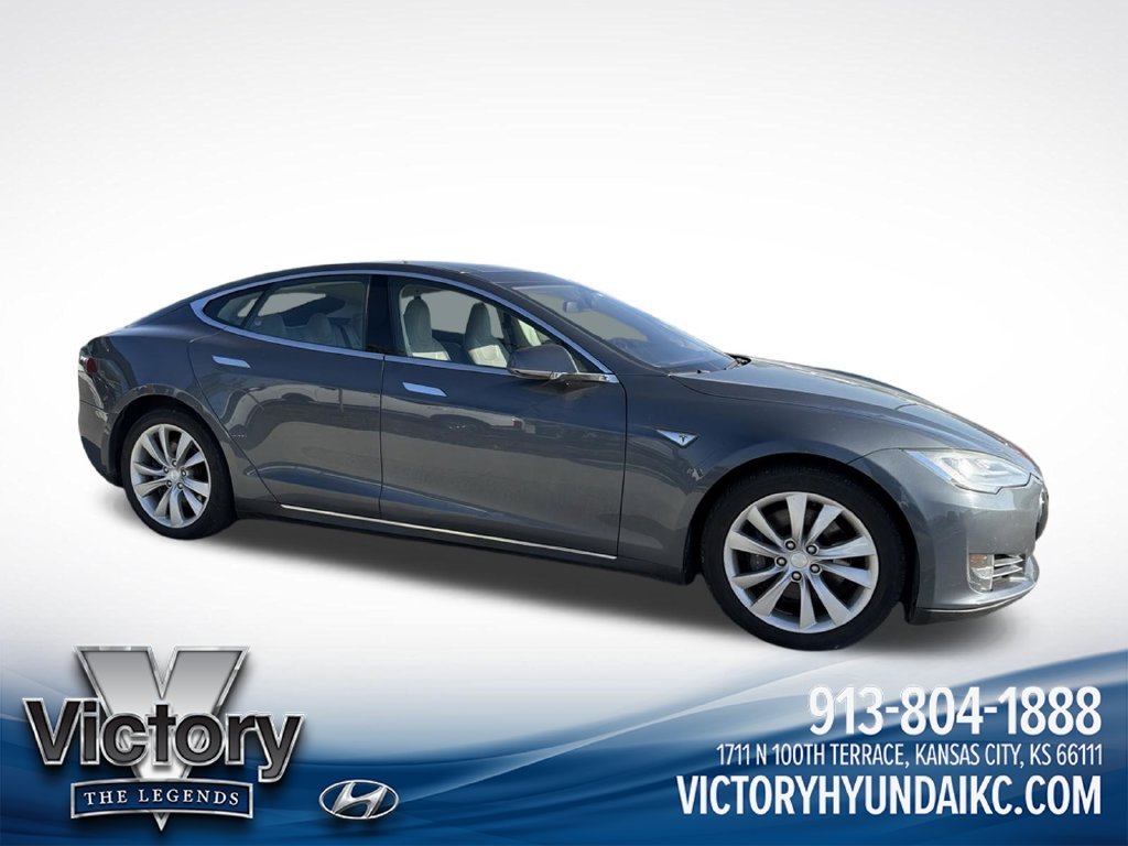 Used 2014  Tesla Base image 4