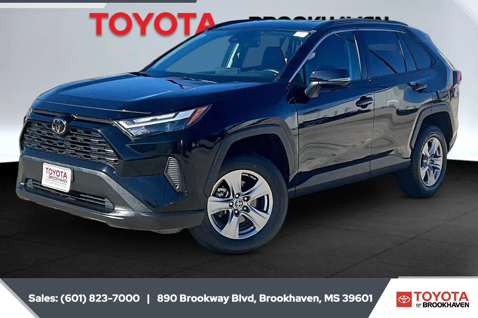 Used 2024 Midnight Black Metallic Toyota XLE image 10