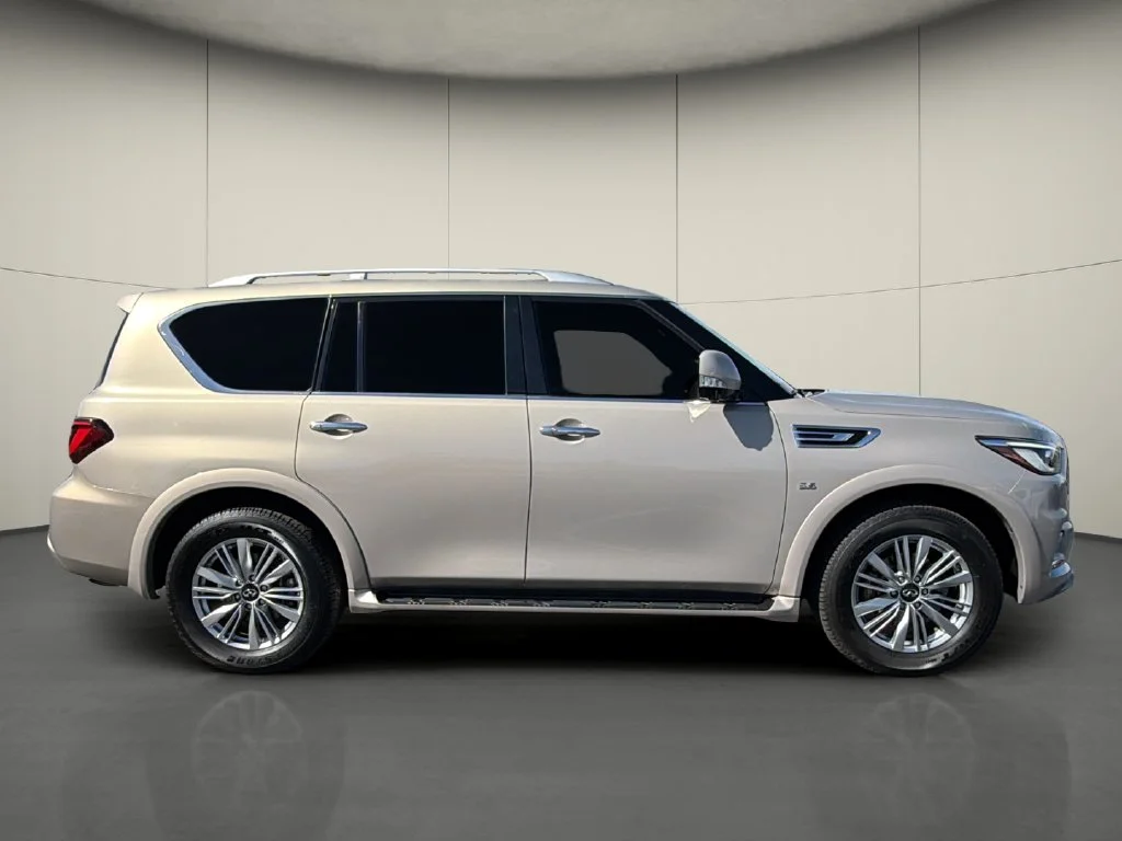Used 2020 Beige INFINITI LUXE image 8