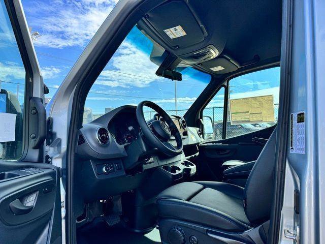 New 2025 High-Tech Silver Metallic Mercedes-Benz 144" WB Passenger image 5
