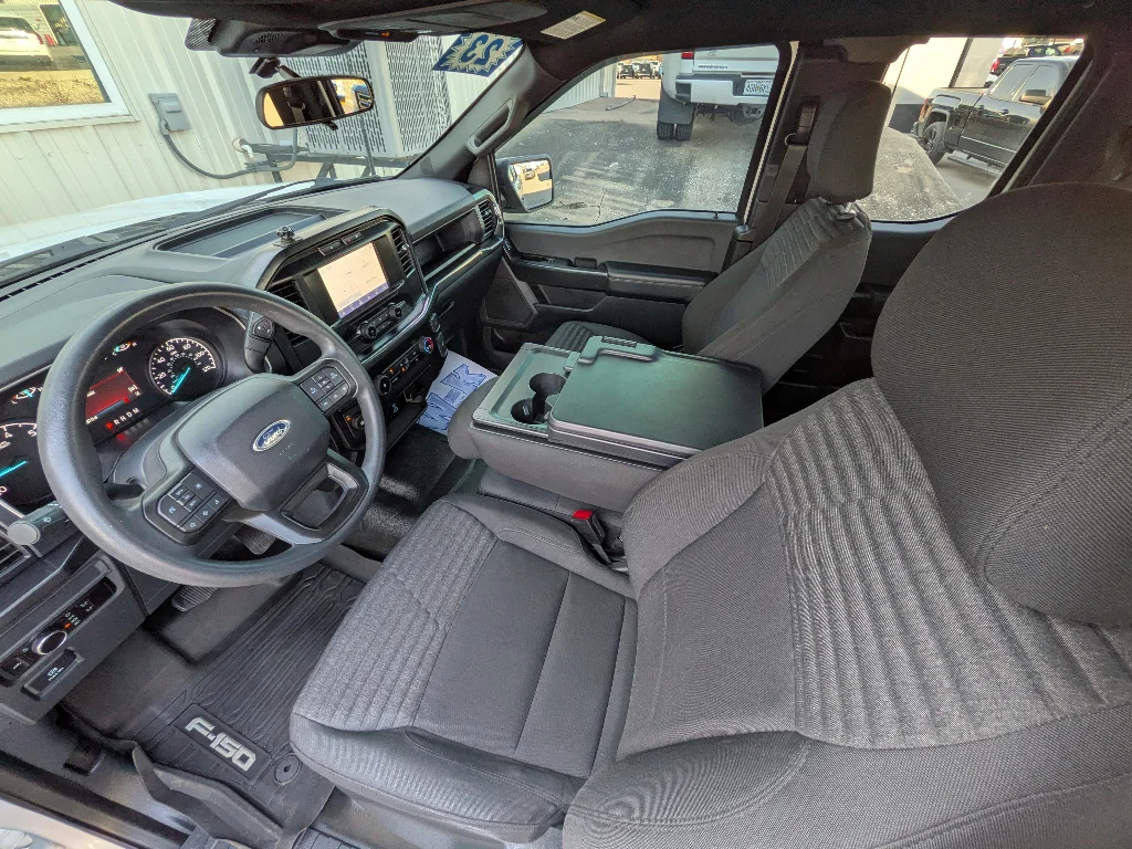 Used 2023 Oxford White Ford XL image 9