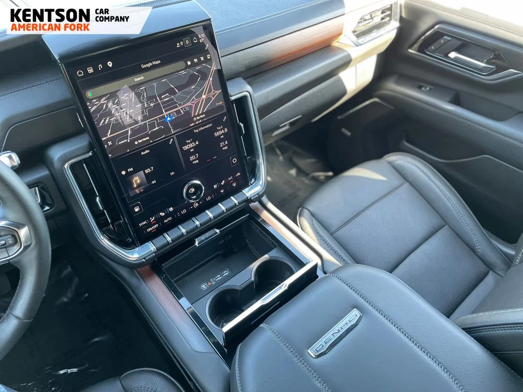 Used 2025 Gray GMC Denali image 31
