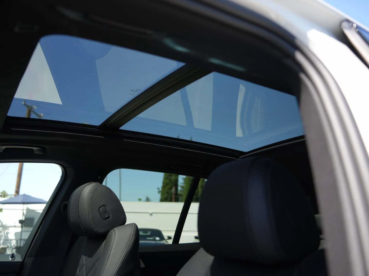 New 2026 Alpine White BMW xDrive40i image 15