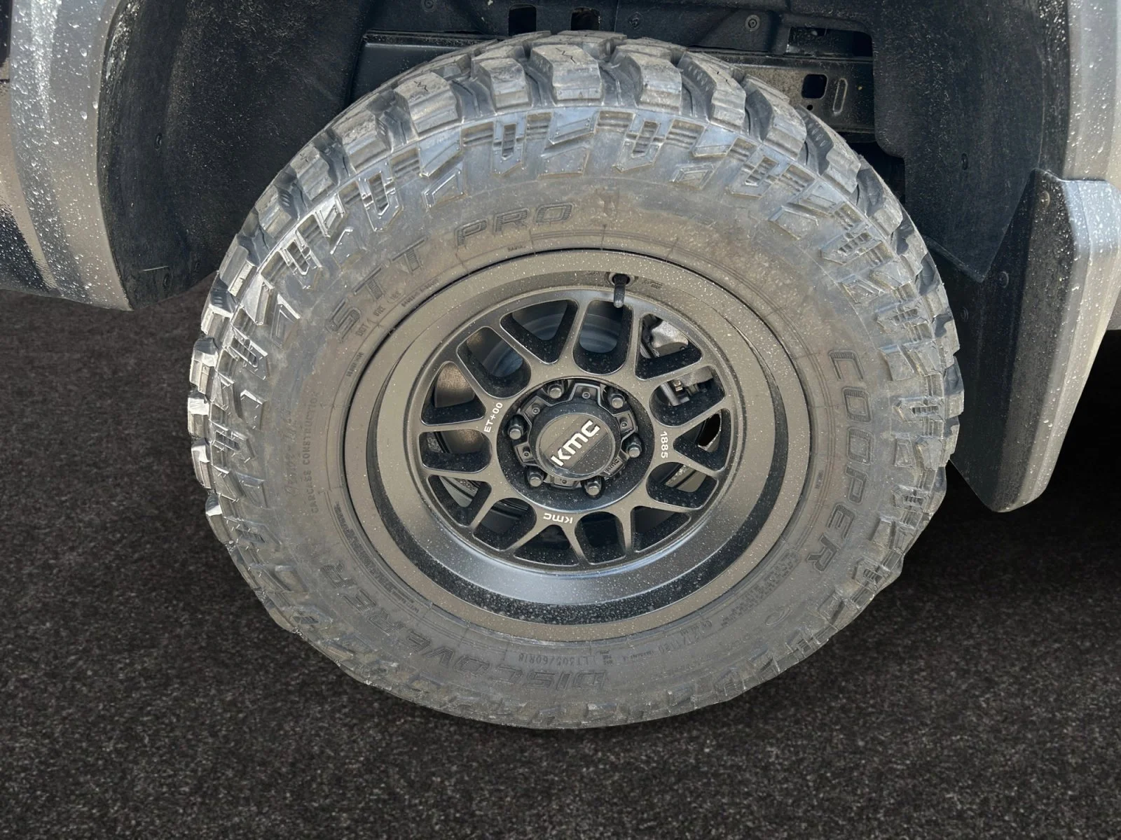 New 2026 Onyx Black GMC AT4 image 7