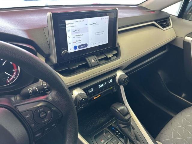 Certified Used 2025 MAGNETIC GRAY MET. Toyota  image 21