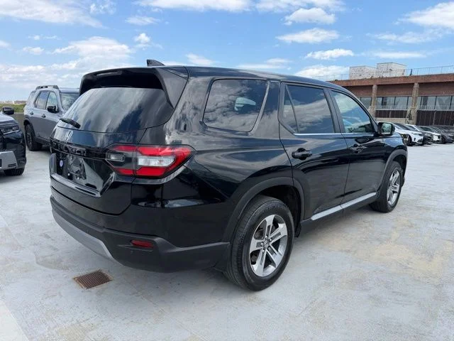Used 2023 Gray Honda EX-L image 7