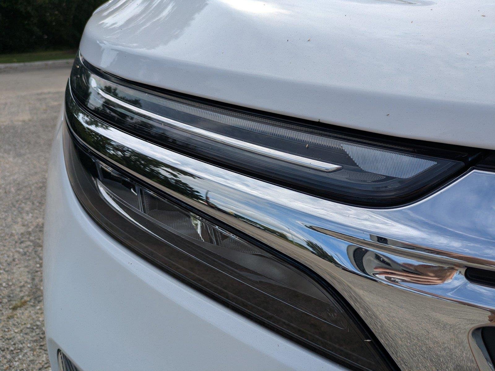 Used 2022 Summit White Chevrolet LT image 10