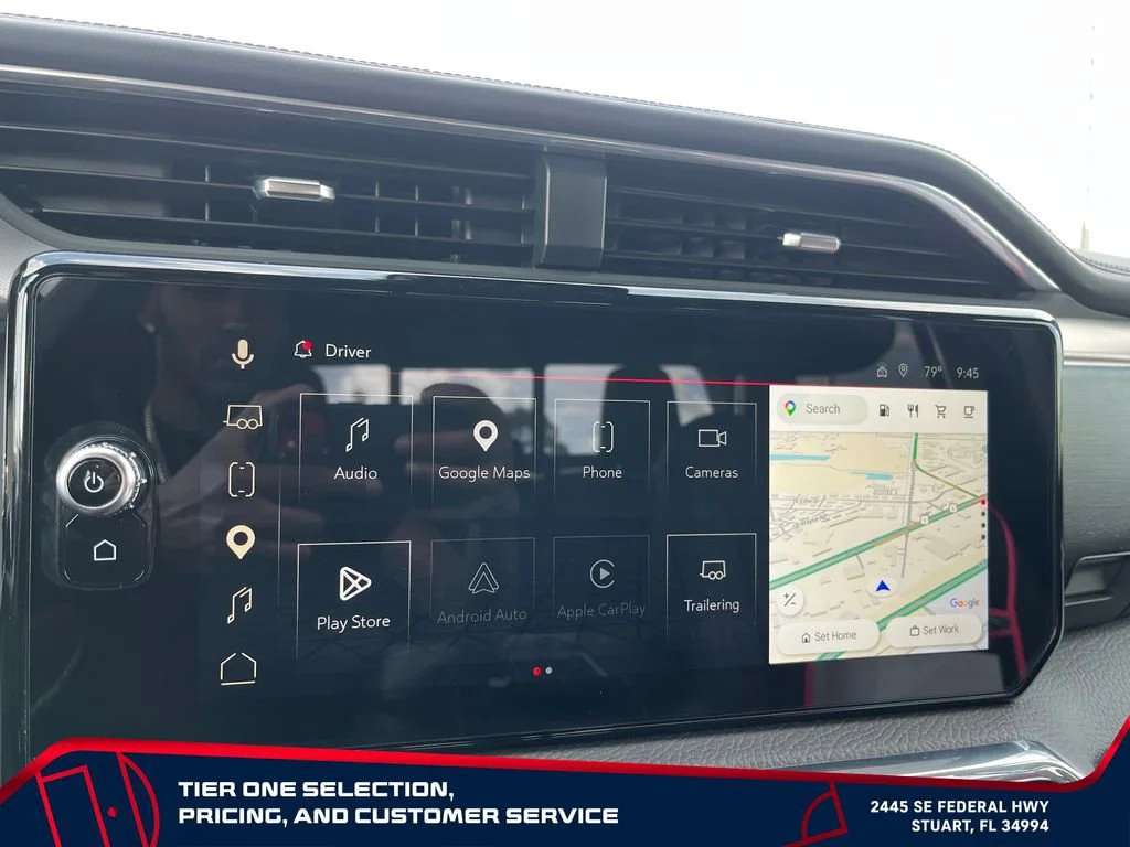 Used 2025 Summit White GMC Denali image 30