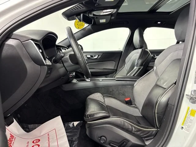 Used 2024 White Volvo Plus Black Edition image 21