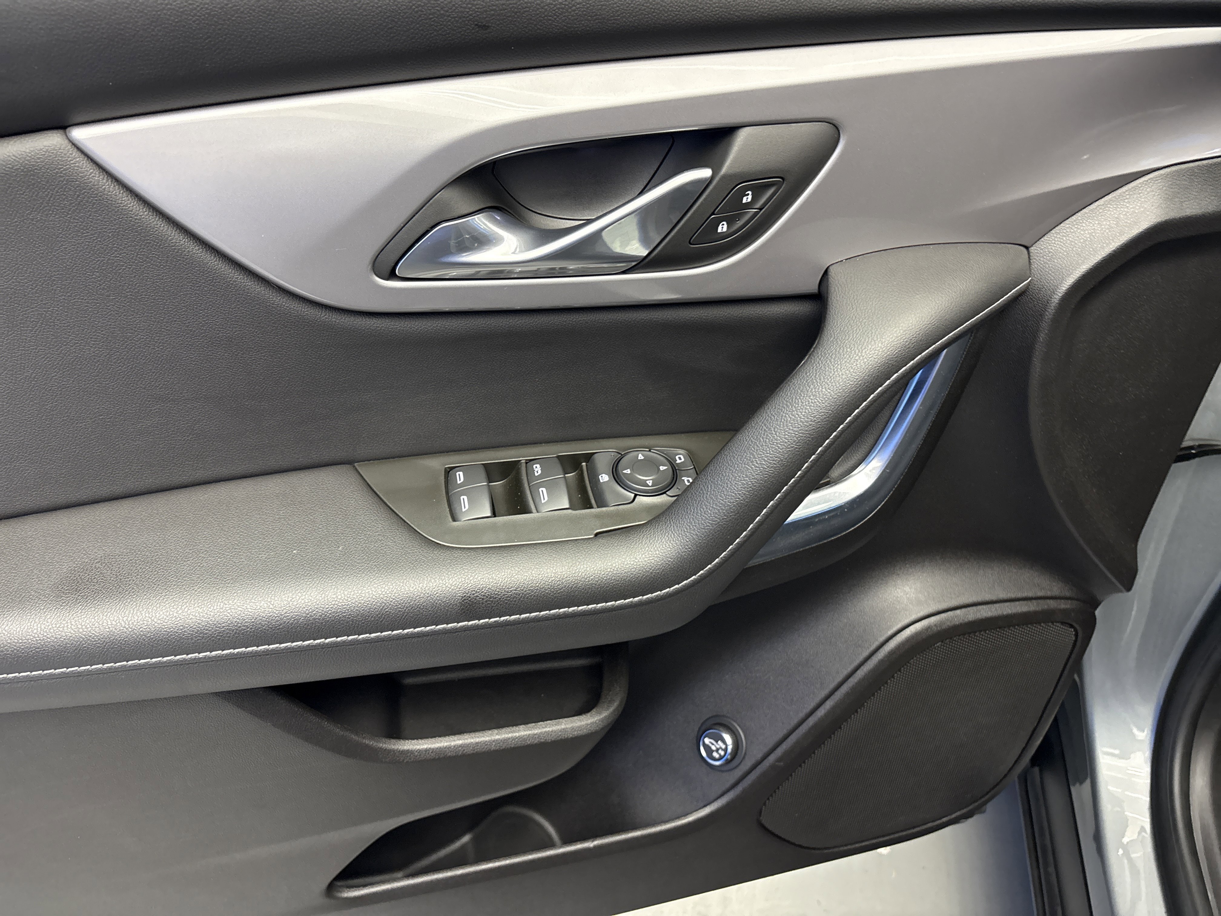 Used 2024 Sterling Gray Metallic Chevrolet LT image 10