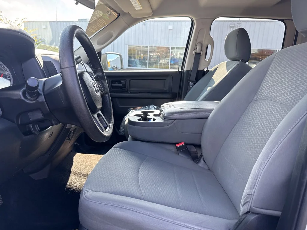 Used 2014 White Ram Express image 4