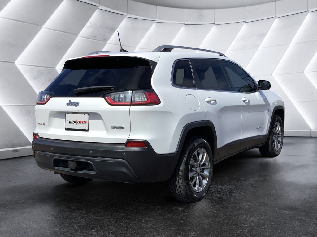 Used 2021 White Jeep Latitude Plus image 4