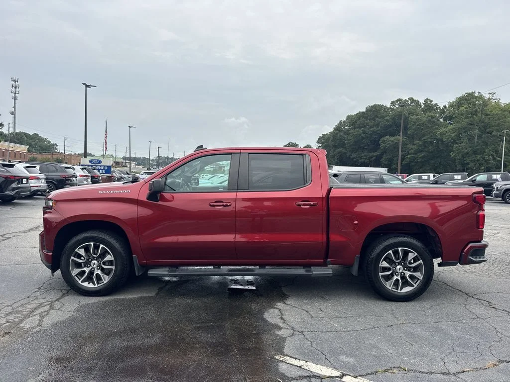 Used 2019 Red Chevrolet RST image 4