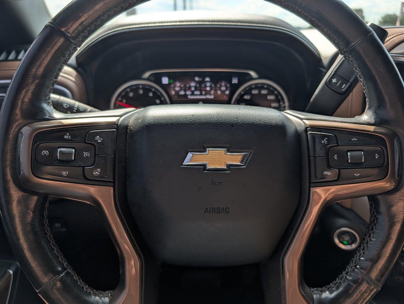 Used 2020 IRIDESCENT PEARL TRICOAT Chevrolet High Country image 27