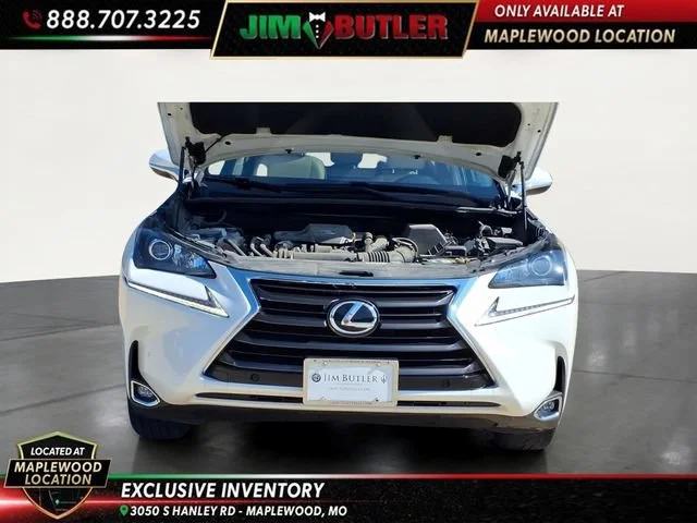 Used 2016 White Lexus  image 21