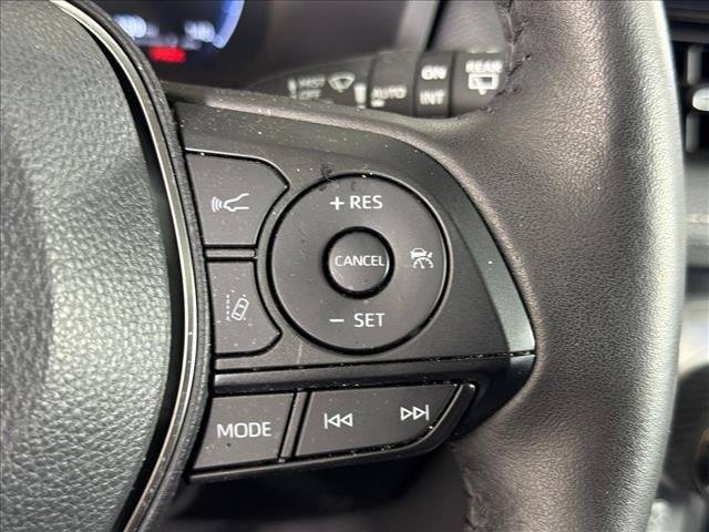 Certified Used 2025 WIND CHILL PEARL Toyota  image 27