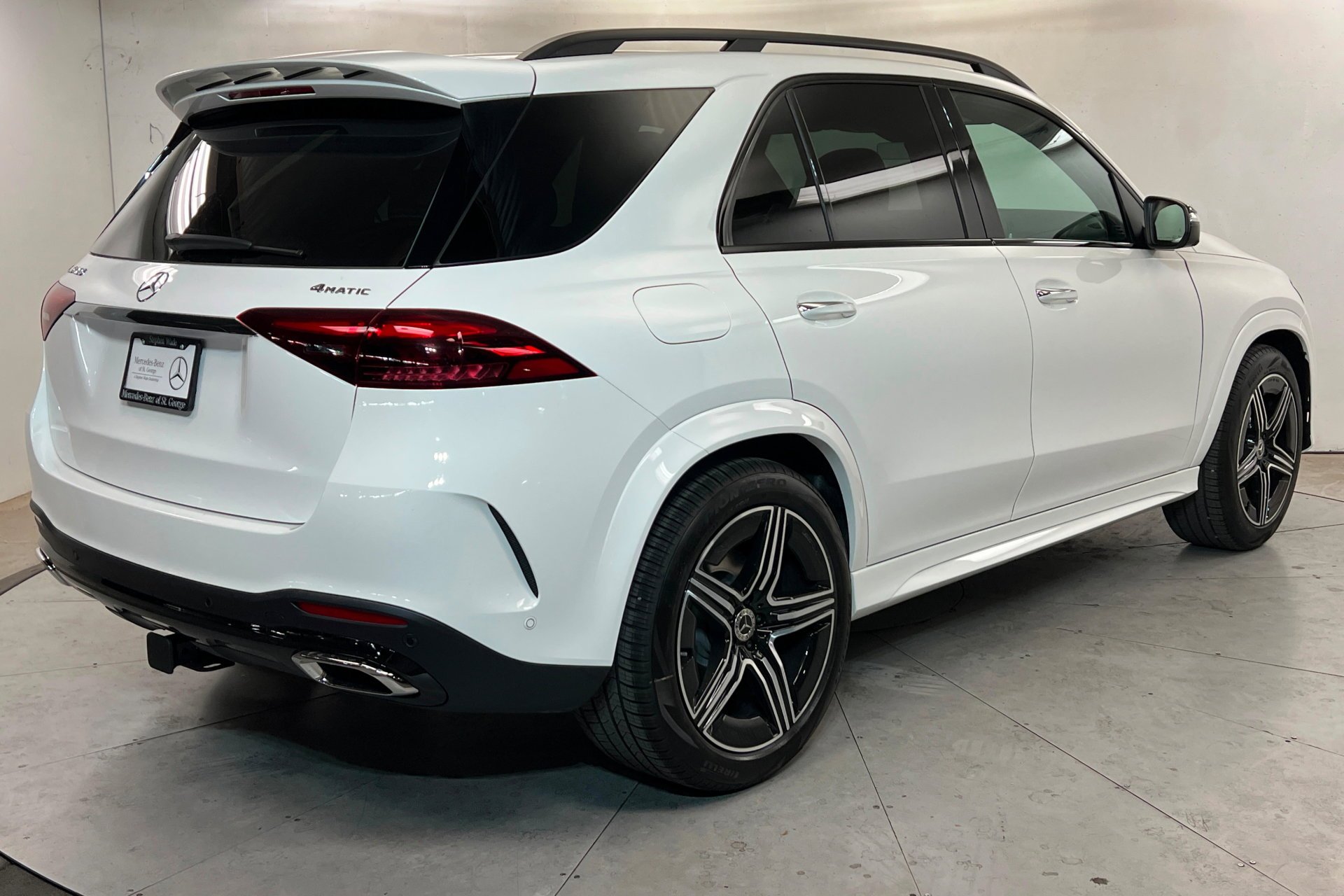New 2026 Polar White Mercedes-Benz GLE 450 image 6
