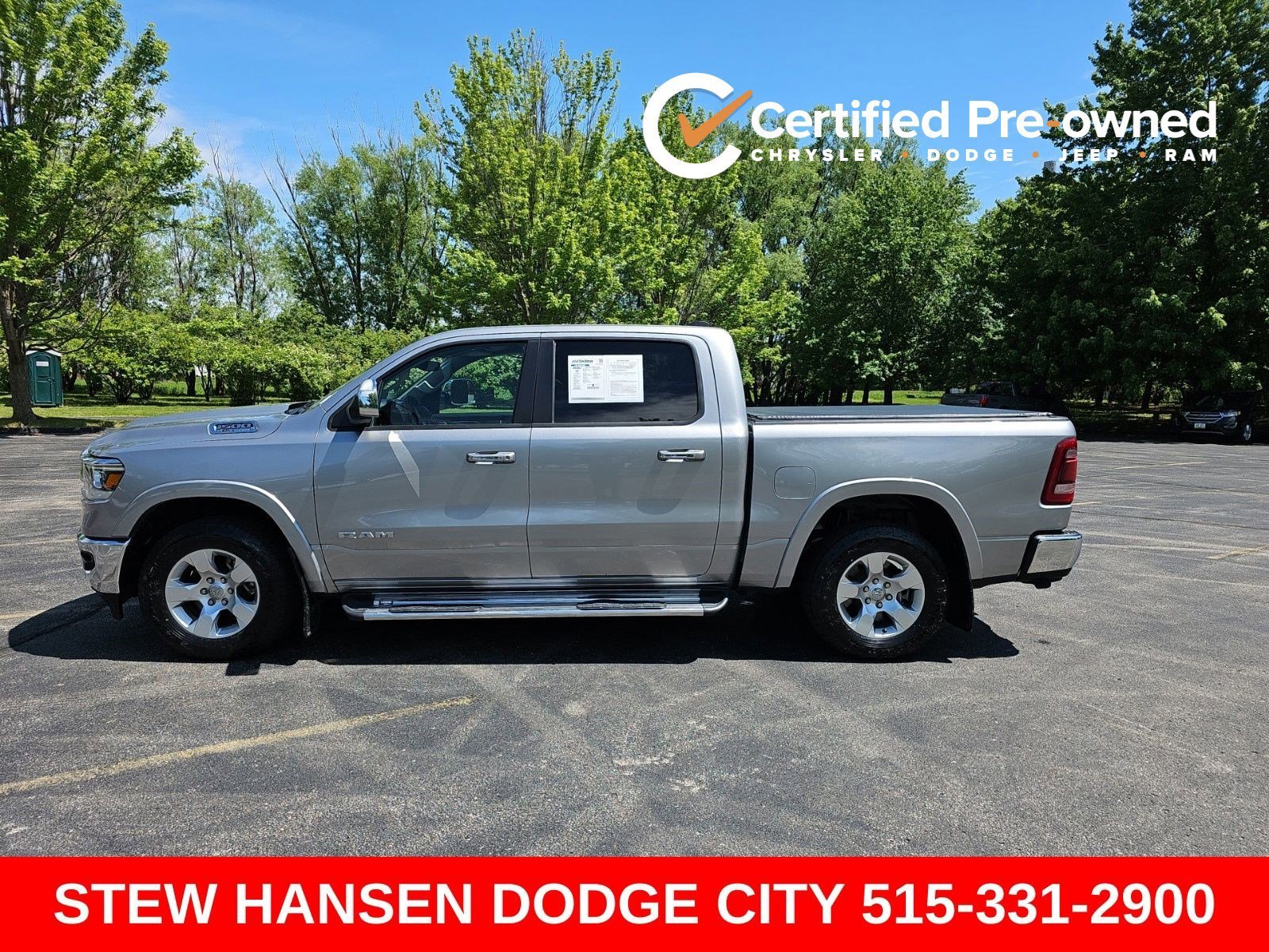 2022 RAM 1500 Laramie 4x4 Crew Cab 5'7's photo