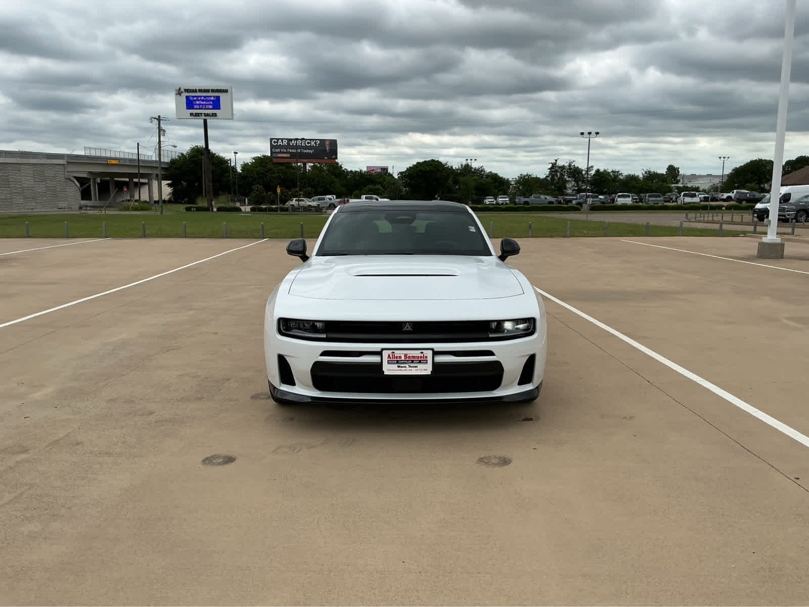 New 2026 White Knuckle Exterior Paint Dodge R/T image 3