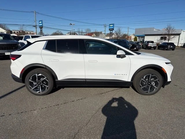 New 2026 White Chevrolet LT image 4
