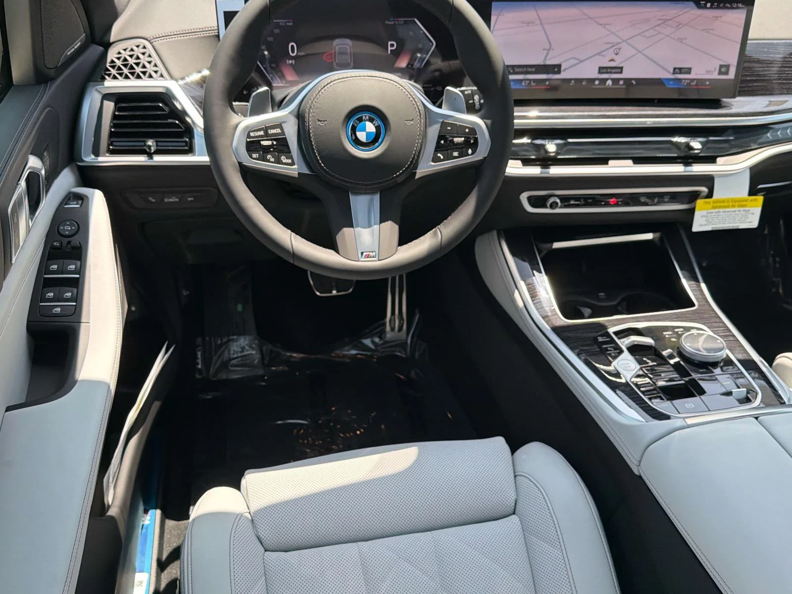New 2026 Brooklyn Grey Metallic BMW xDrive50e Plug-In Hybrid image 11