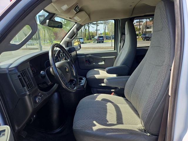 Used 2021 White Chevrolet LT image 19