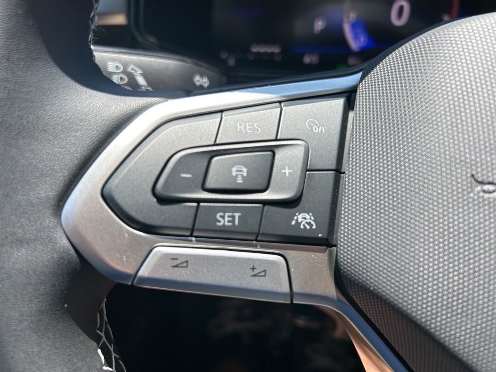 New 2026 White Volkswagen 1.5T S image 25