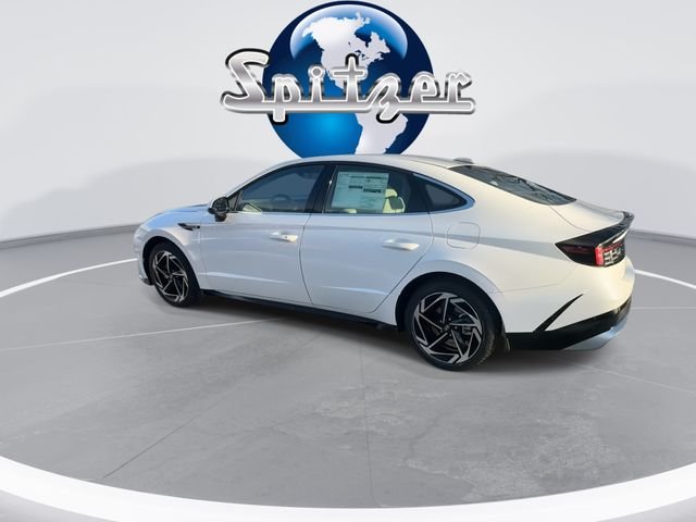 New 2026 White Hyundai SEL Sport image 32