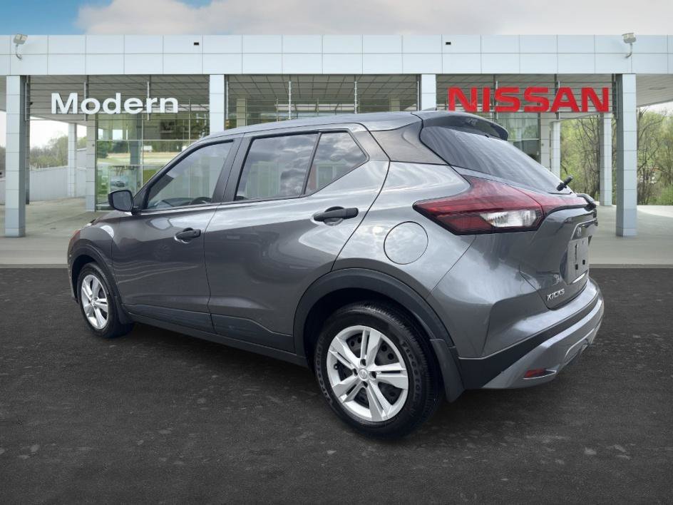 Certified Used 2024 Gun Metallic Nissan S image 3
