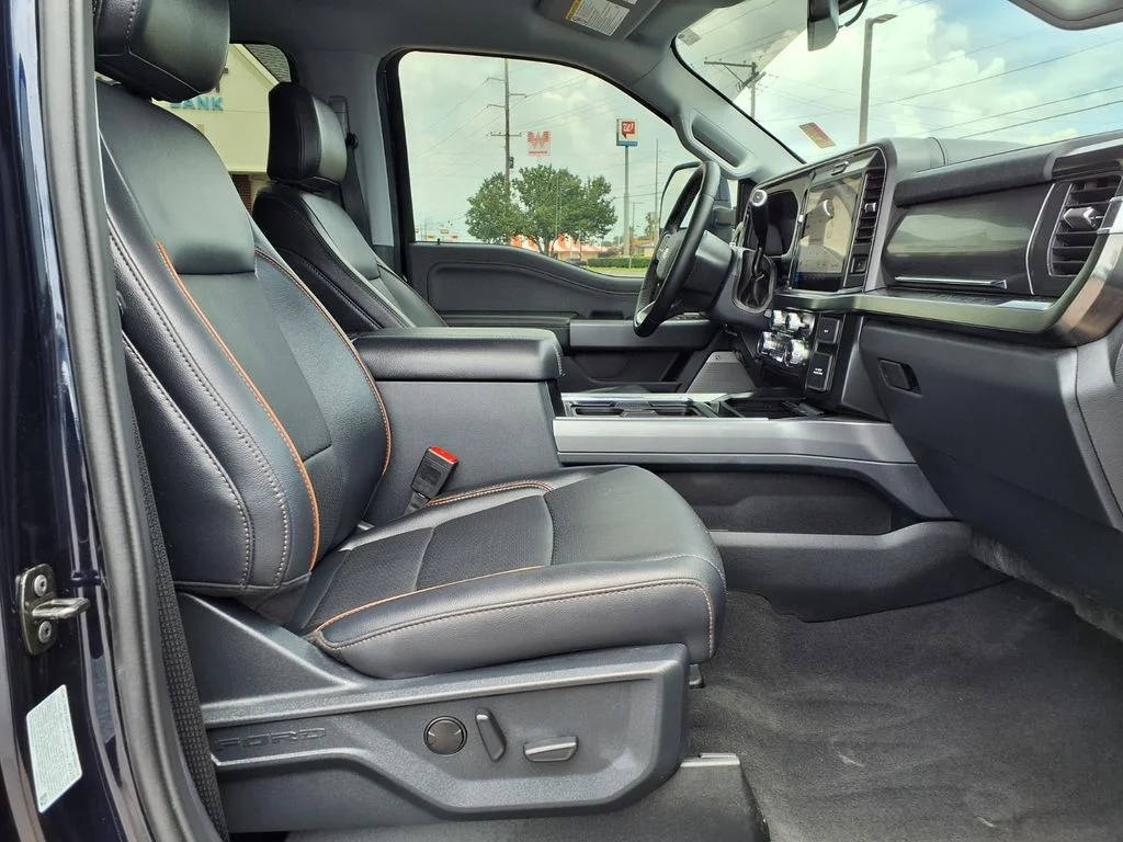 Used 2025 Blue Ford Lariat image 6