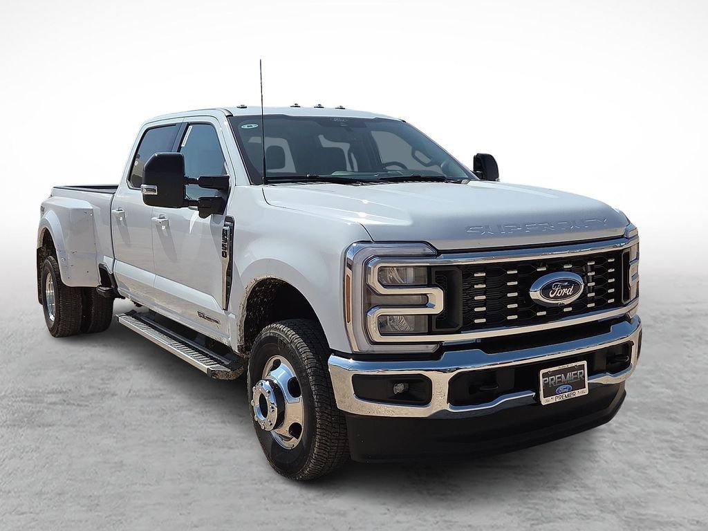 2026 Ford Super Duty F-350 Lariat
