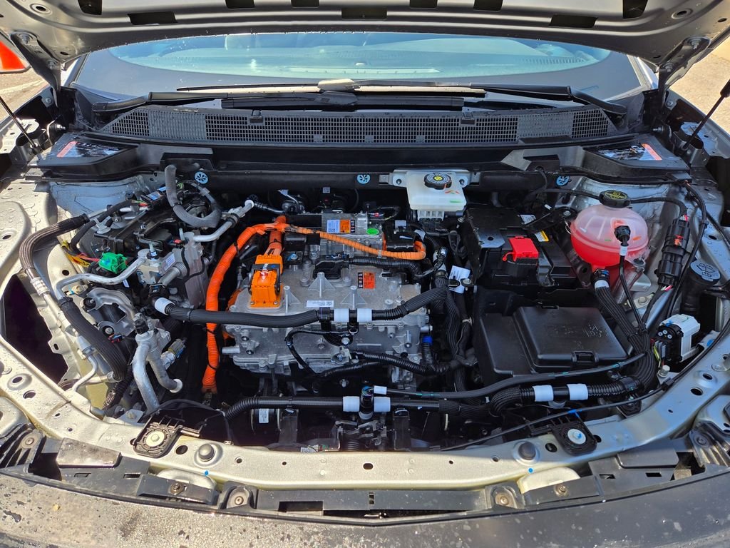 Used 2025 Gray Chevrolet LT image 27