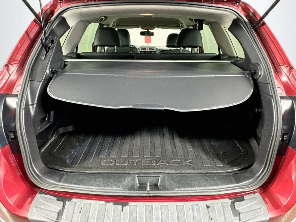Used 2016 Red Subaru 3.6R image 31
