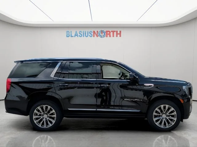 Used 2021 Black GMC Denali image 4