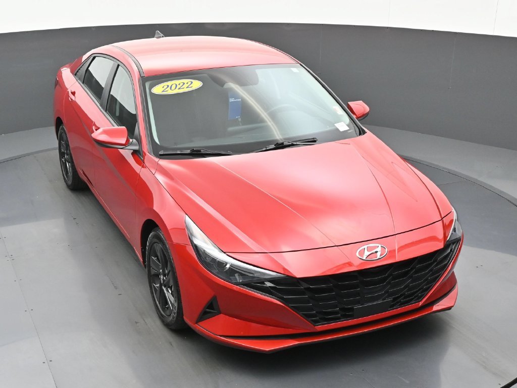 Certified Used 2022 Red Hyundai SEL image 30