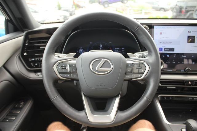 Used 2025 Black Lexus 350 Premium image 14