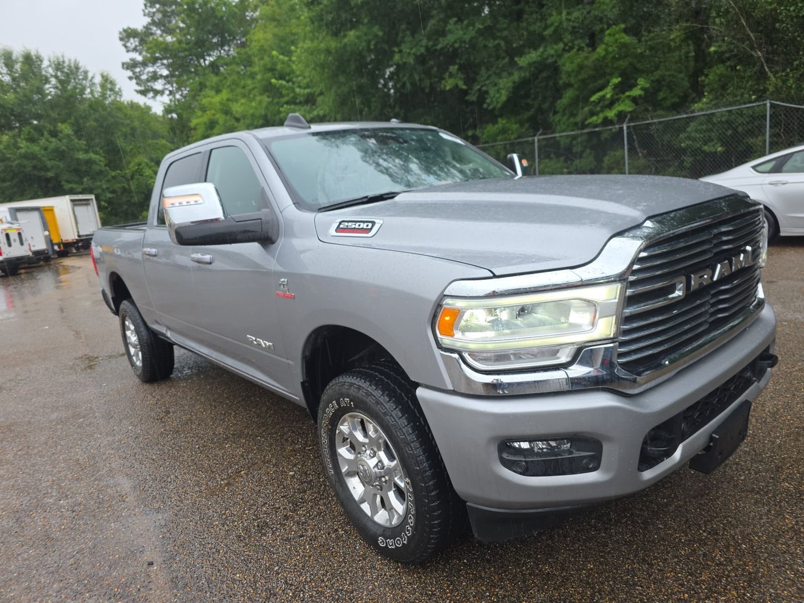 Used 2024 Silver Ram Laramie image 2