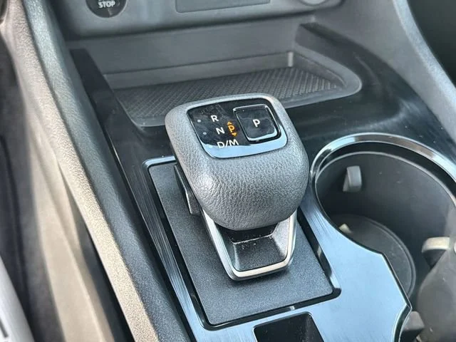 2025 Nissan Rogue SV - Photo 15