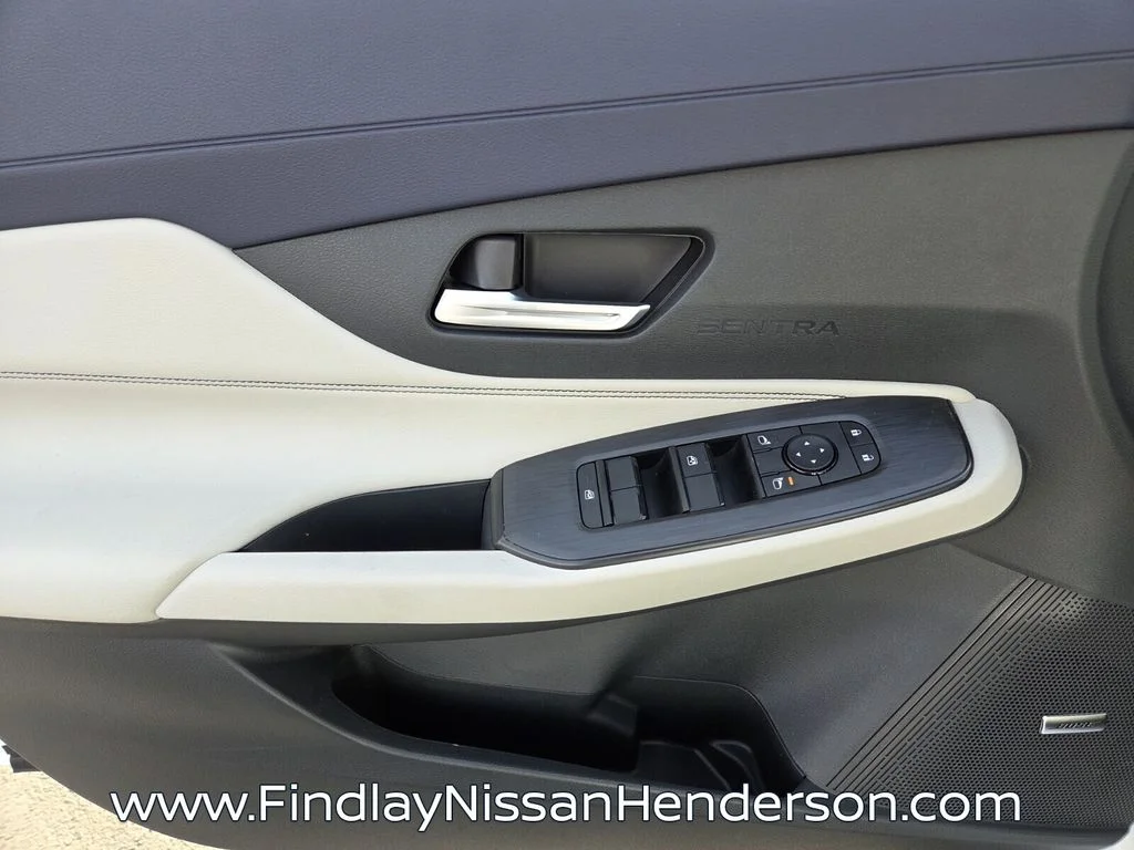 New 2026 Aspen White TriCoat Nissan SL image 11