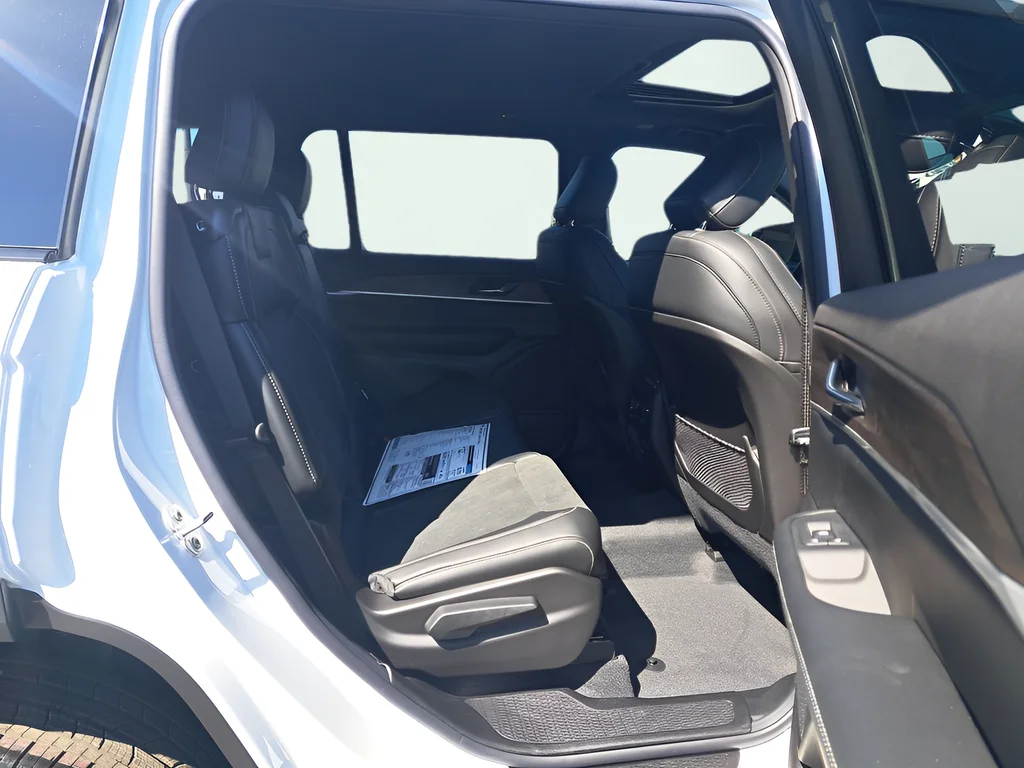 New 2026 Bright White Clearcoat Jeep Altitude image 14