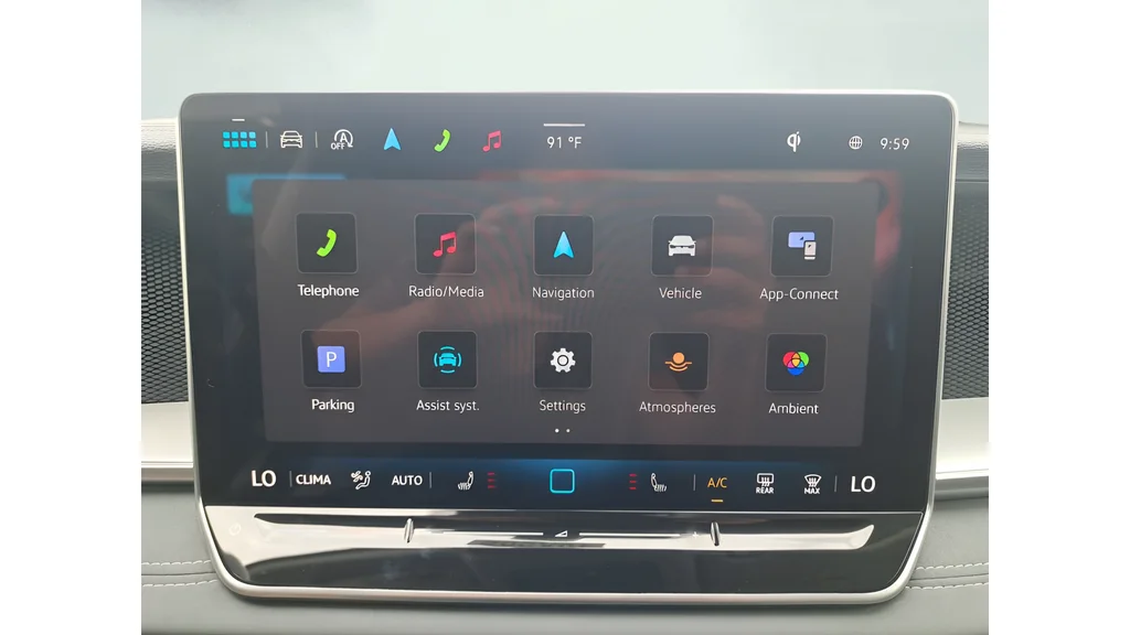 2025 Volkswagen Tiguan SE - Photo 17