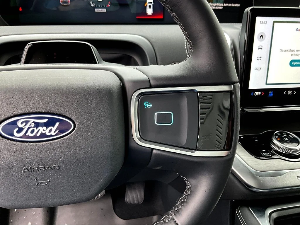 New 2027 Nocturnal Blue Metallic Ford MAX Platinum image 22