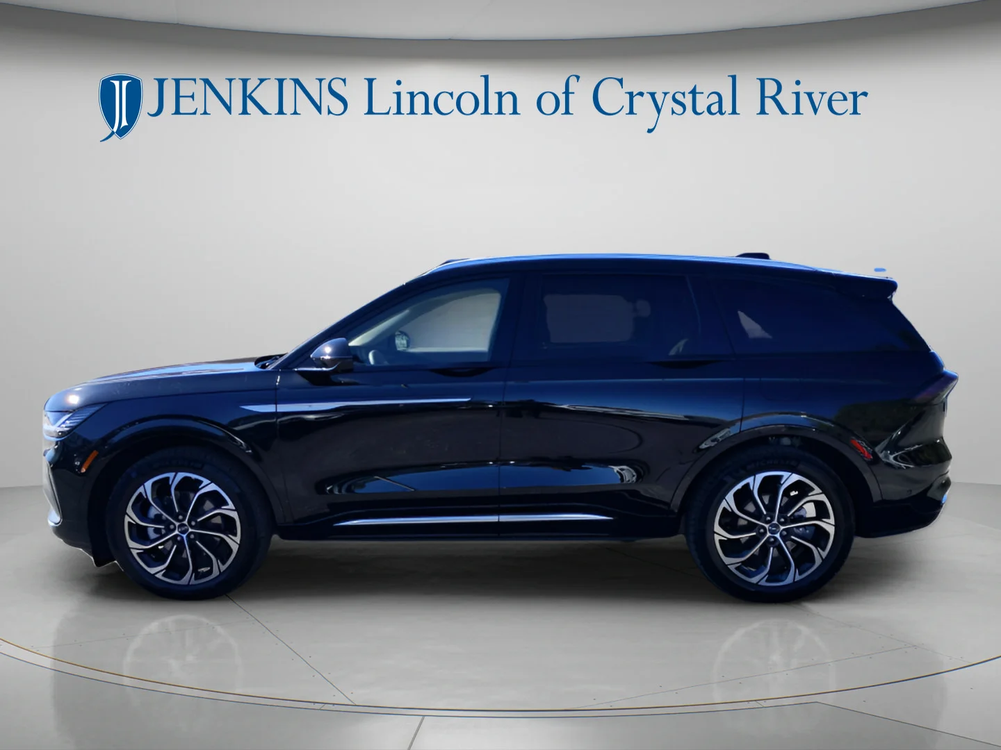 Used 2024 Infinite Black Metallic Clearcoat Lincoln Reserve image 5