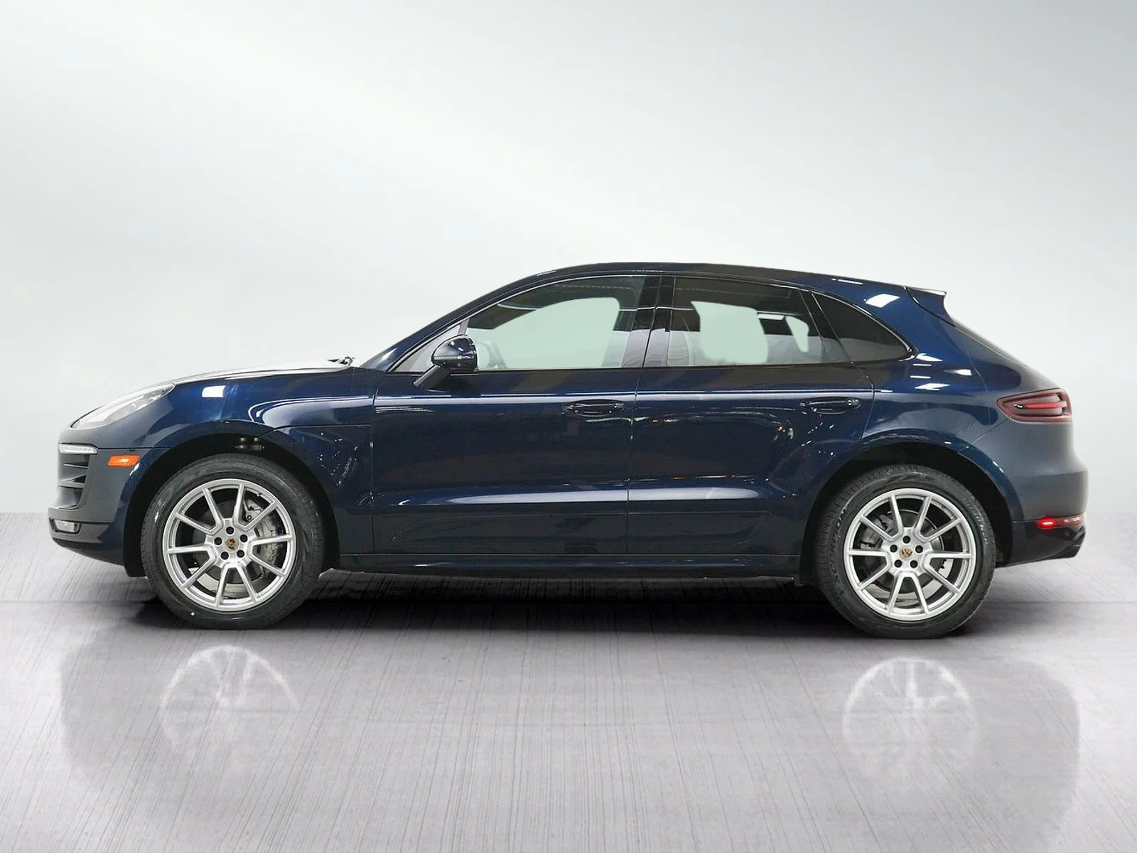 Used 2018 Porsche Macan S with VIN WP1AB2A51JLB38276 for sale in White Bear Lake, Minnesota