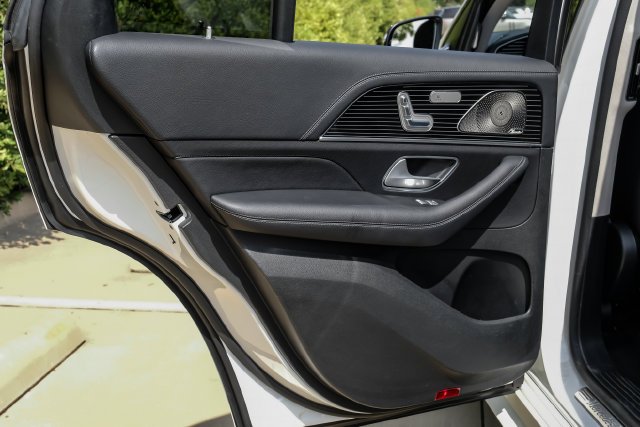 Used 2024 White Mercedes-Benz GLE 580 image 59