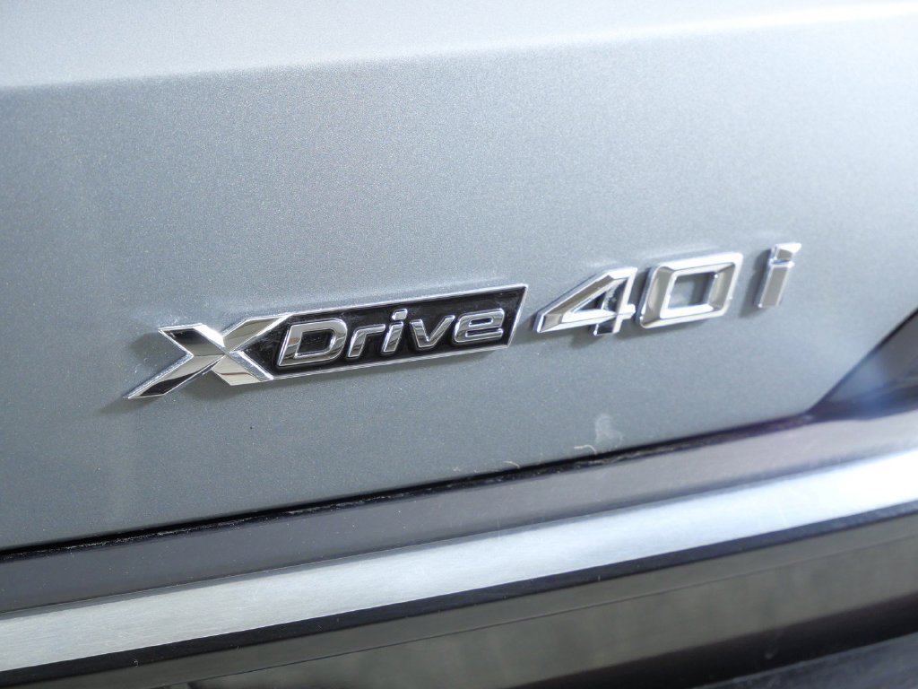 Certified Used 2025 Skyscraper Grey Metallic BMW xDrive40i image 15